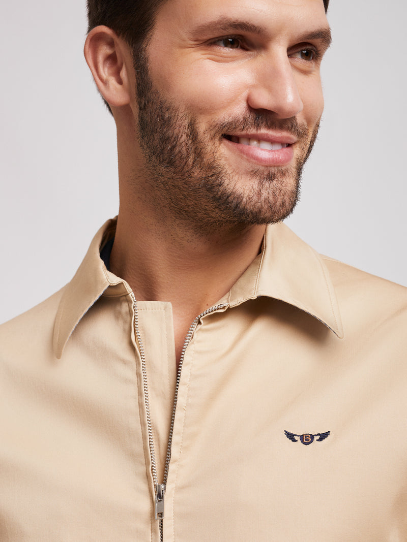 Chaqueta beige claro