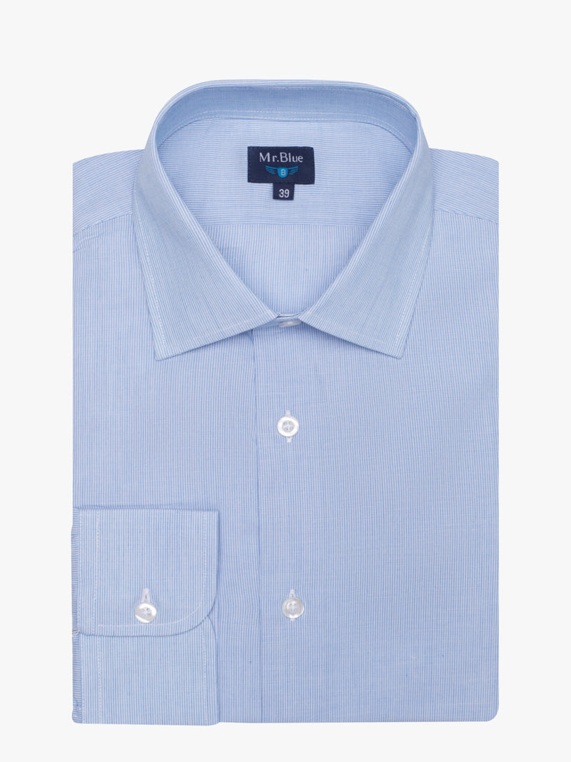 Camisa clásica de algodón azul claro y blanco