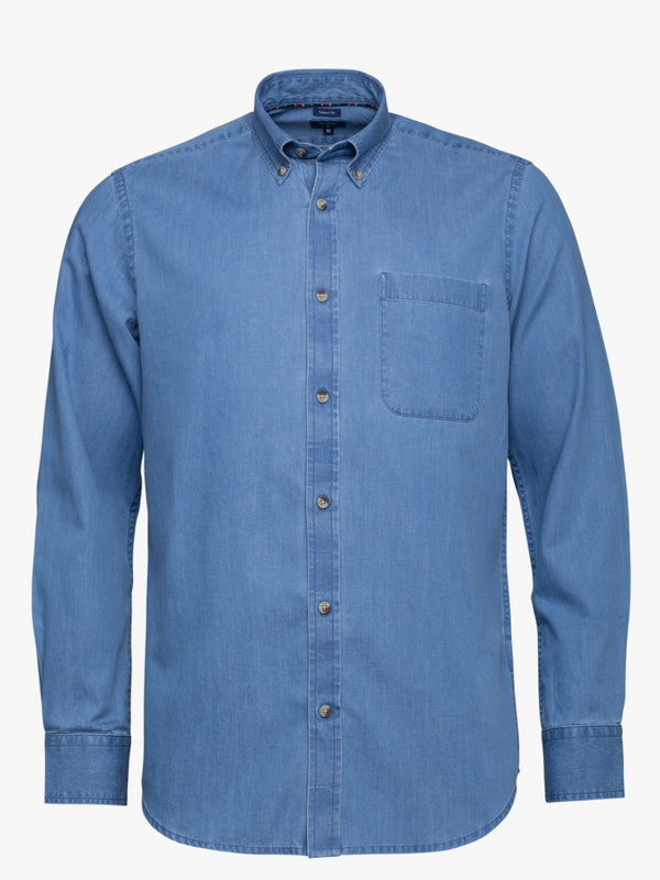 Camisa de algodón azul claro con bolsillo