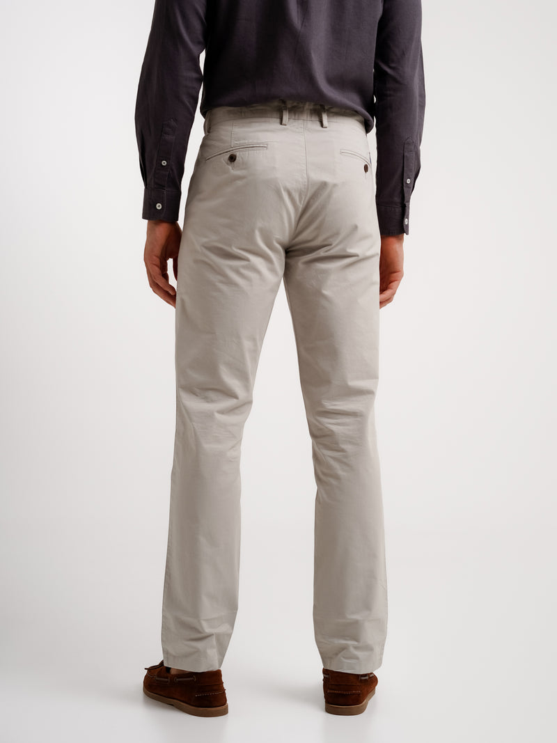 Pantalones grises de ajuste delgado