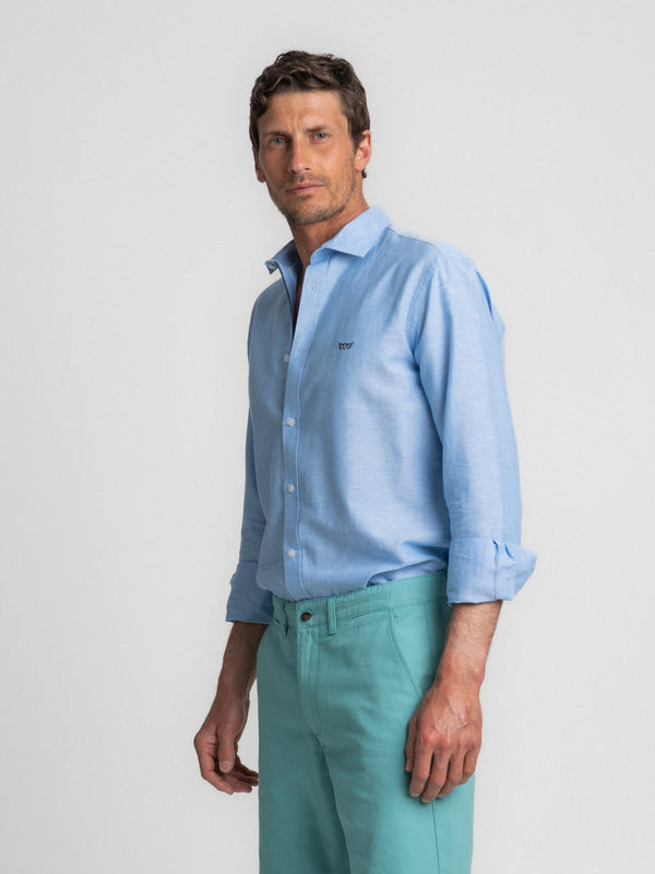 Camisa regular fit de lino azul