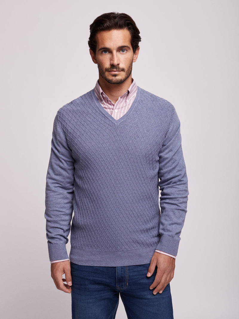 Jersey con cuello en V de algodón y cachemira de color gris azulado