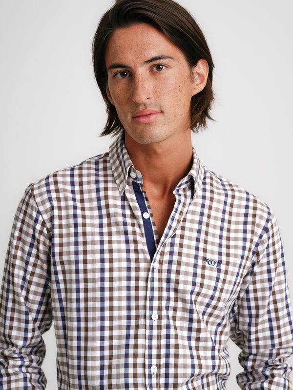 Camisa de sarga Regular Fit Marrón