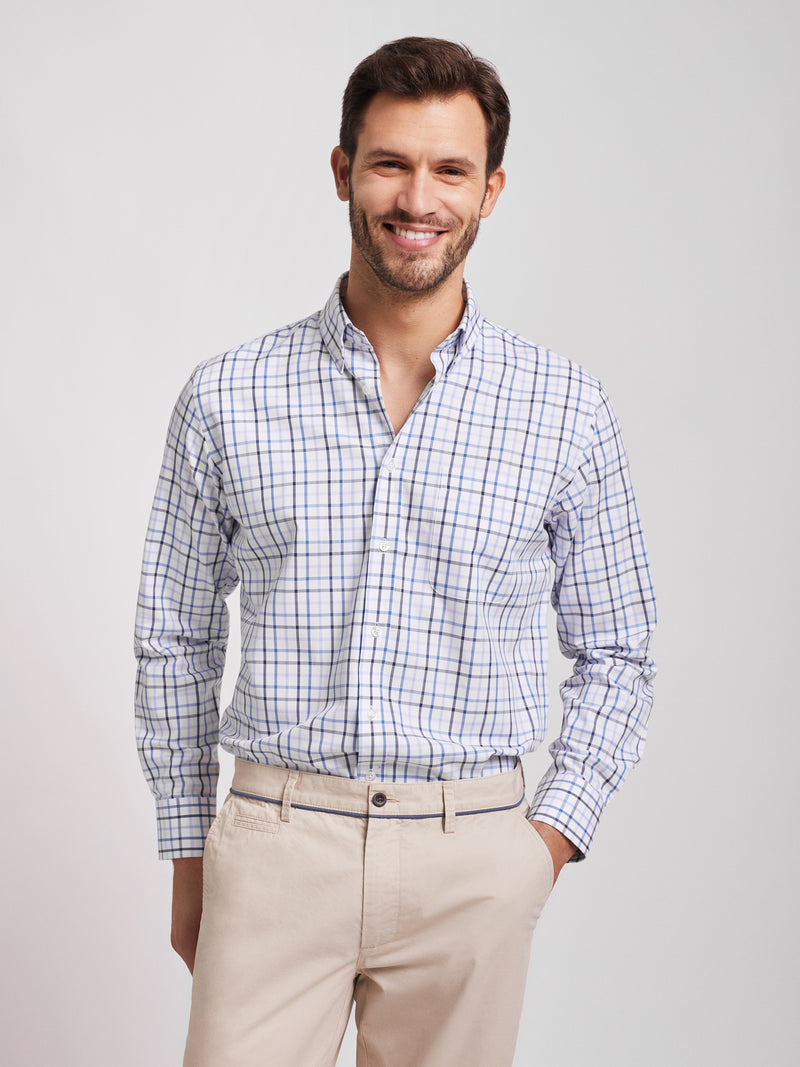 Camisa Oxford aos quadrados branco e azul em algodão regular fit